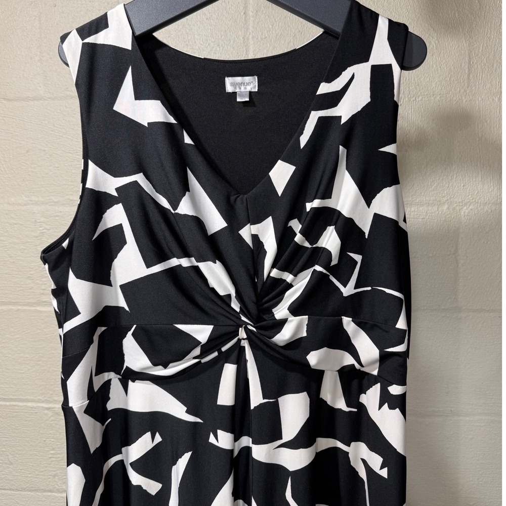 Avenue Womens 18/20 Black White Geometric Twist Front Sleeveless Maxi Dress - Picture 4 of 8